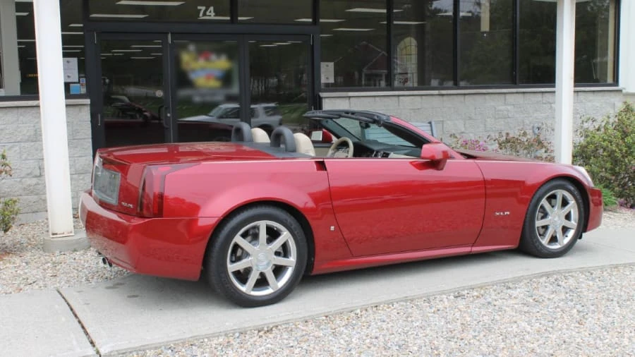 2008 Cadillac XLR - Image 9 of 15