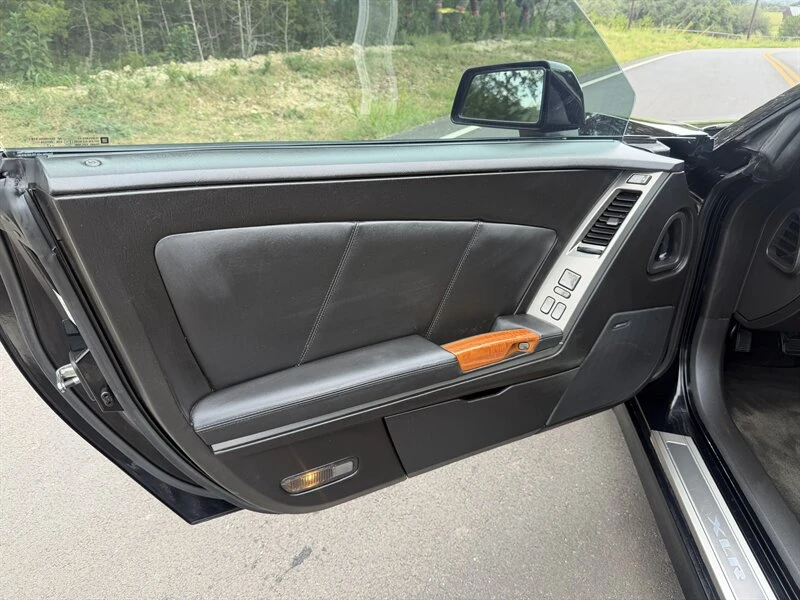 2008 Cadillac XLR - Image 10 of 16