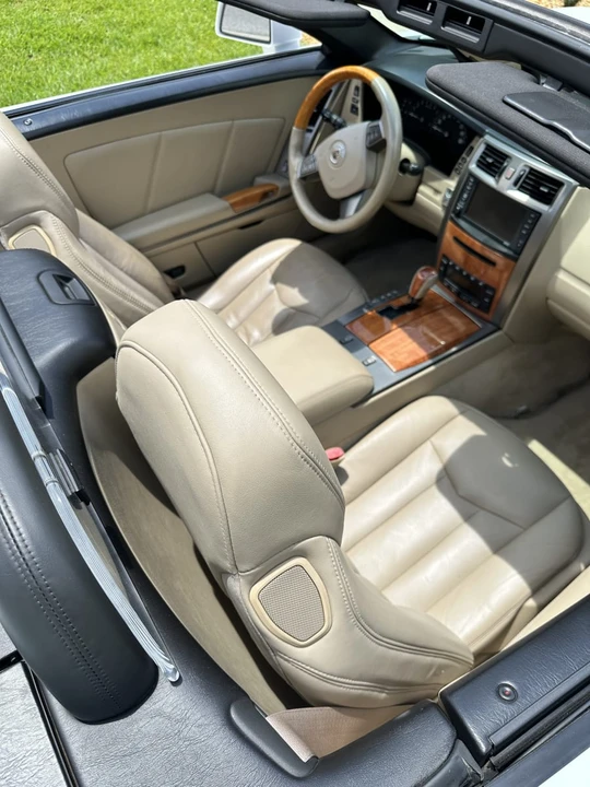 2008 Cadillac XLR - Image 13 of 14