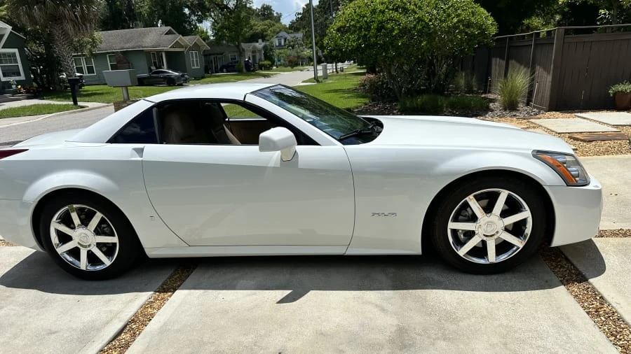 2008 Cadillac XLR - Image 8 of 14