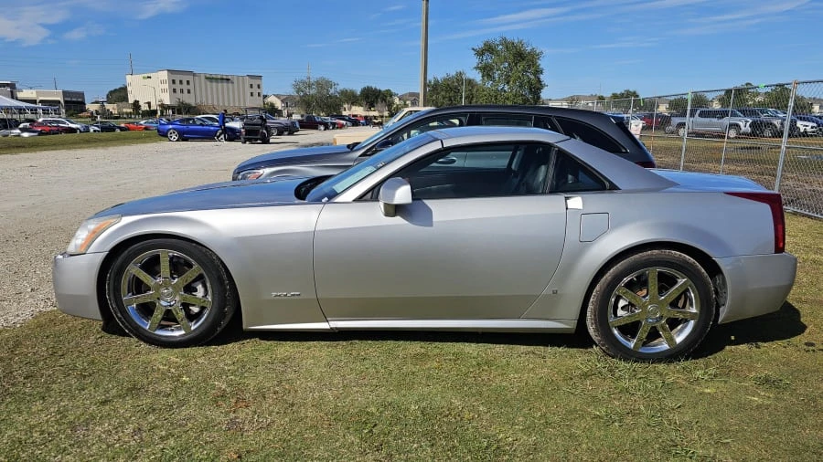2008 Cadillac XLR - Image 5 of 15
