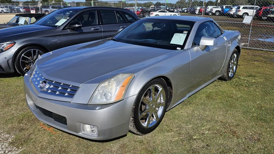 2008 Cadillac XLR - Image 4 of 15