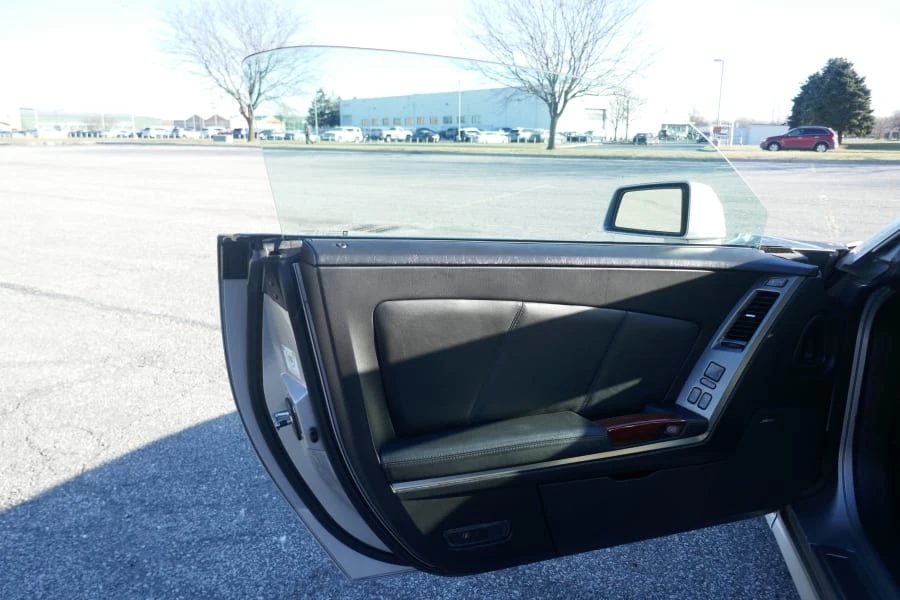 2008 Cadillac XLR - Image 14 of 19