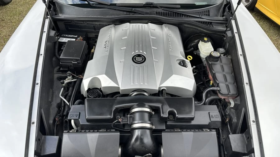 2008 Cadillac XLR - Image 16 of 19