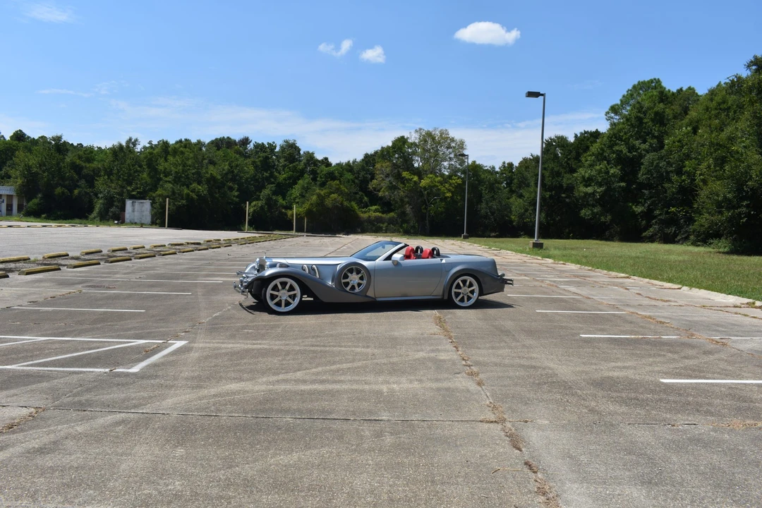 2008 Cadillac XLR - Image 3 of 31
