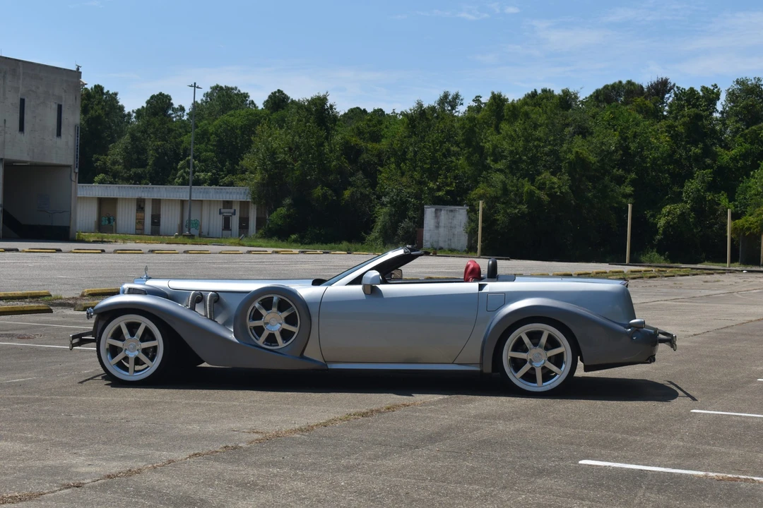2008 Cadillac XLR - Image 28 of 31