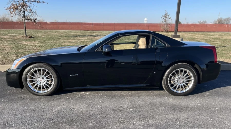 2008 Cadillac XLR - Image 5 of 10