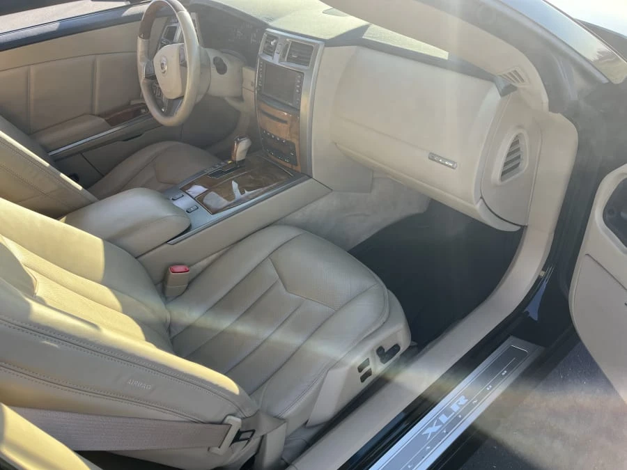 2008 Cadillac XLR - Image 8 of 10