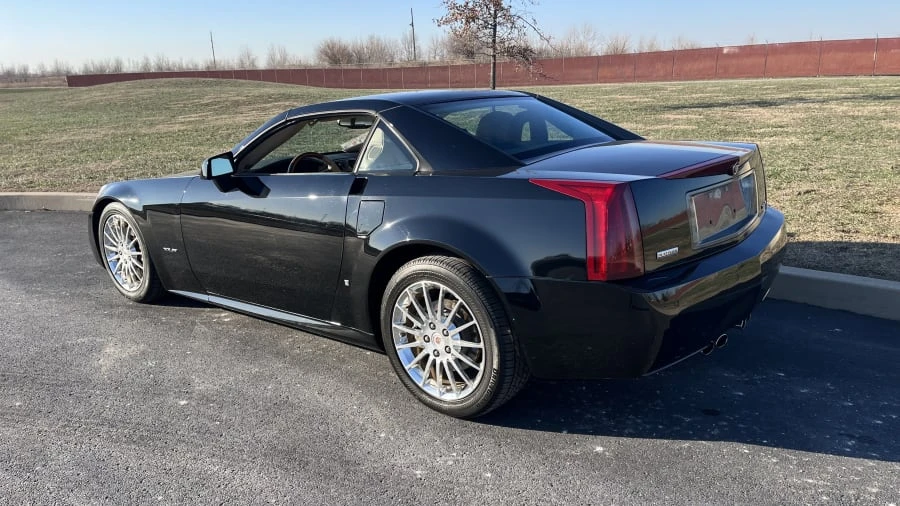 2008 Cadillac XLR - Image 6 of 10