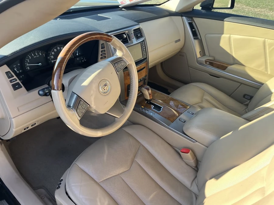 2008 Cadillac XLR - Image 7 of 10