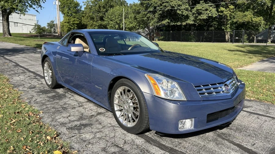 2008 Cadillac XLR - Image 9 of 31