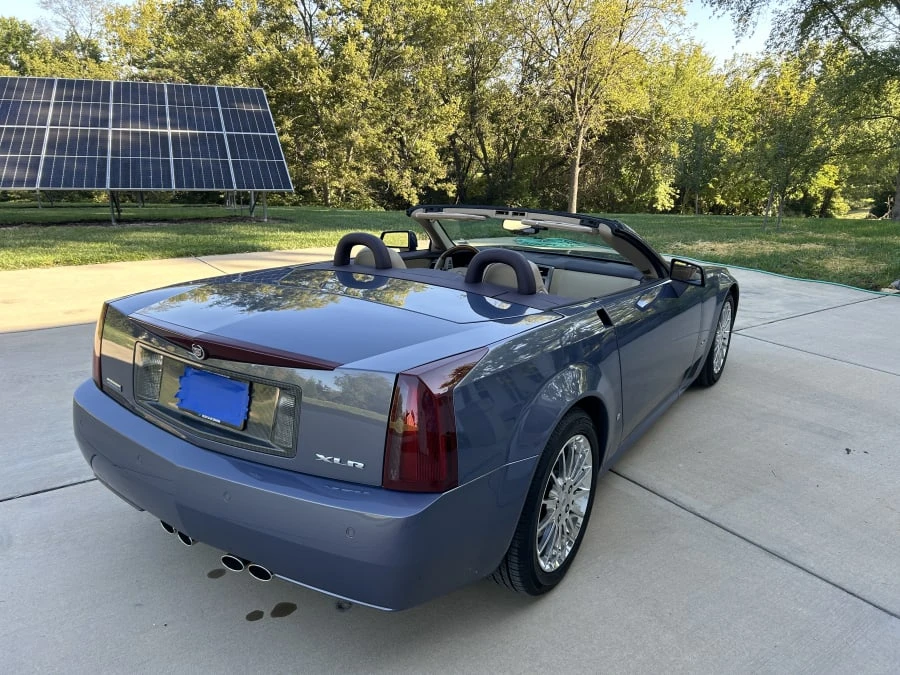 2008 Cadillac XLR - Image 3 of 31