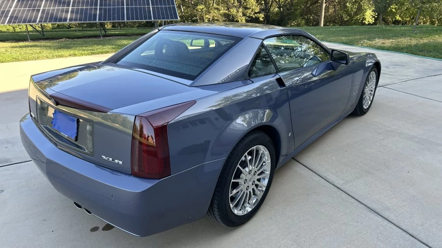 2008 Cadillac XLR - Image 10 of 31