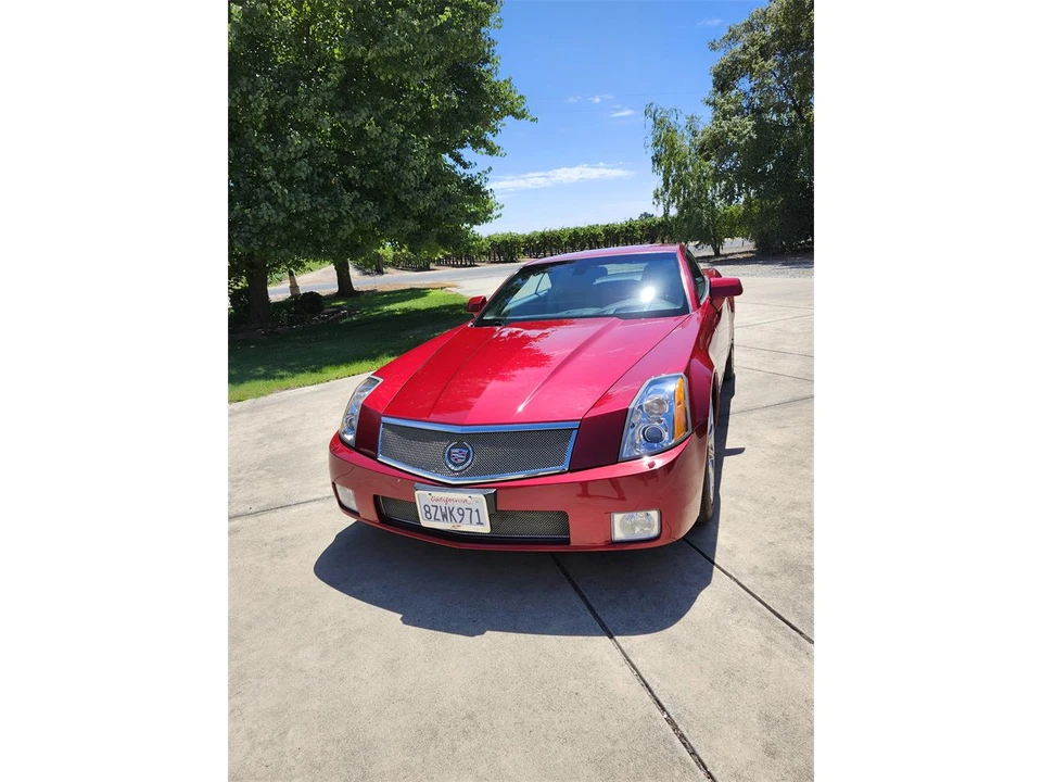 2008 Cadillac XLR-V - Image 2 of 23