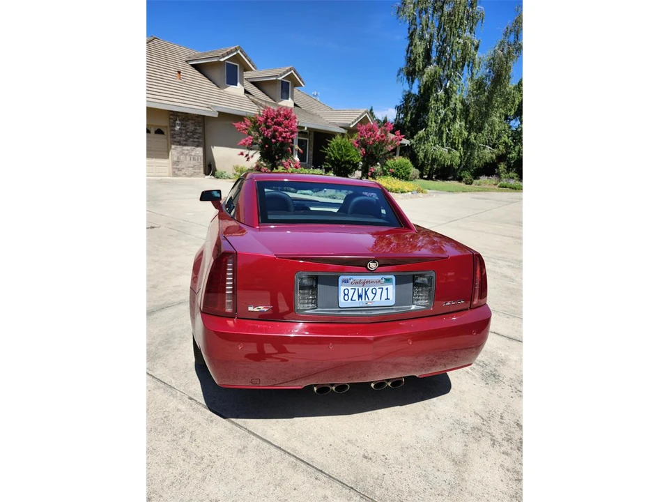 2008 Cadillac XLR-V - Image 3 of 23
