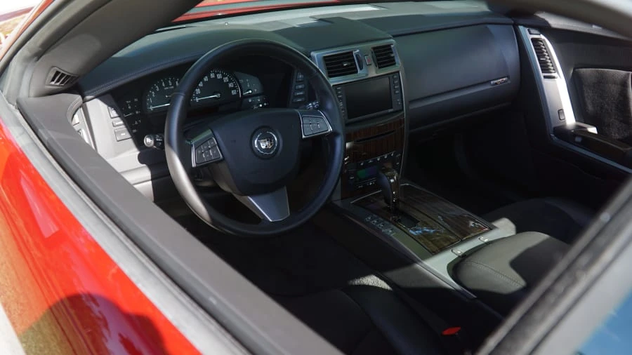2008 Cadillac XLR-V - Image 11 of 24
