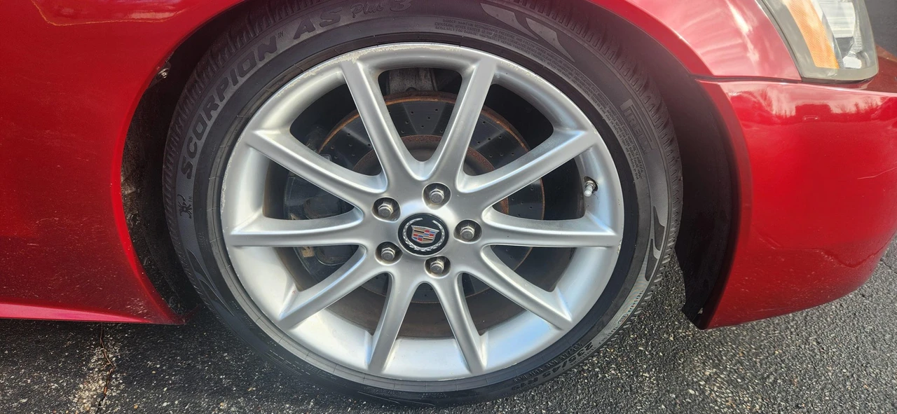 2008 Cadillac XLR-V - Image 19 of 31