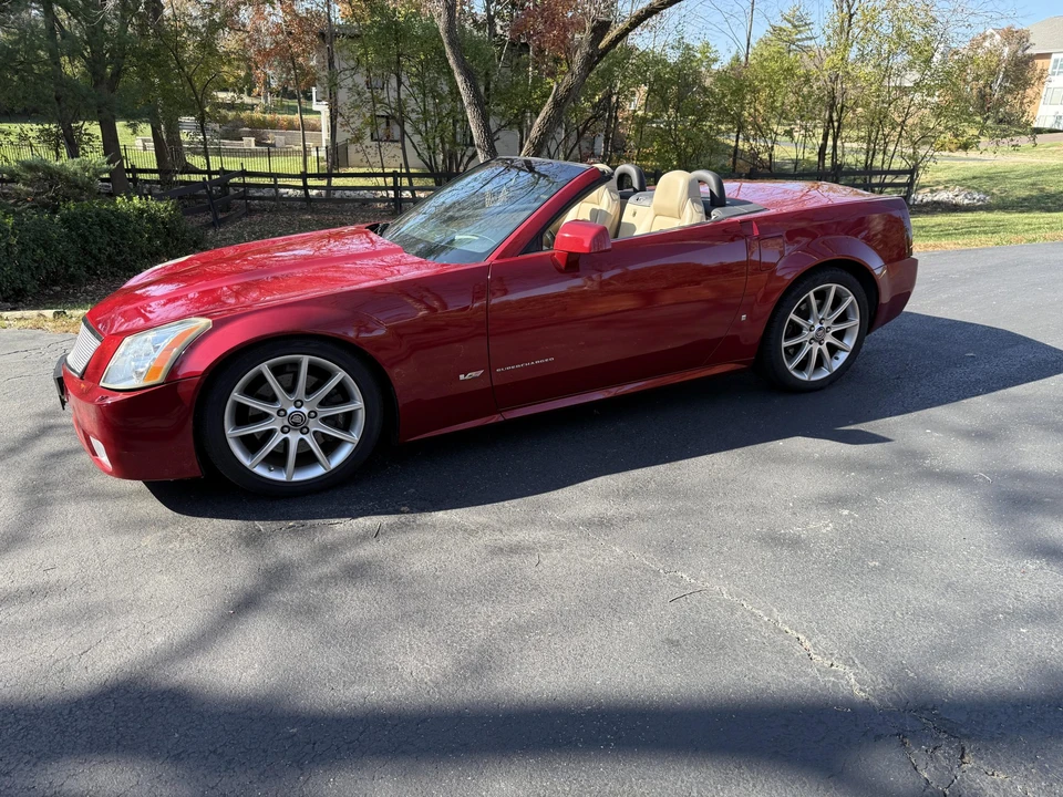 2008 Cadillac XLR-V - Image 4 of 31