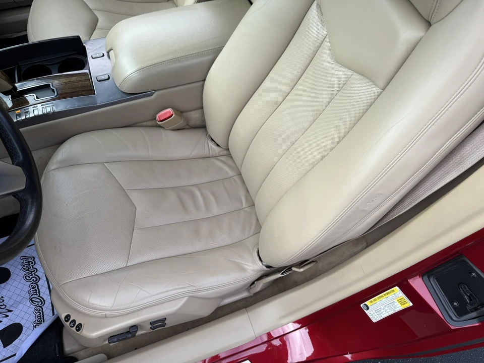 2008 Cadillac XLR-V - Image 24 of 31