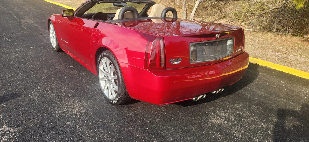 2008 Cadillac XLR-V - Image 9 of 31