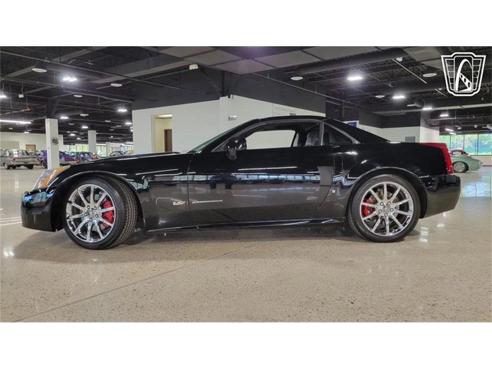 2008 Cadillac XLR-V - Image 5 of 31