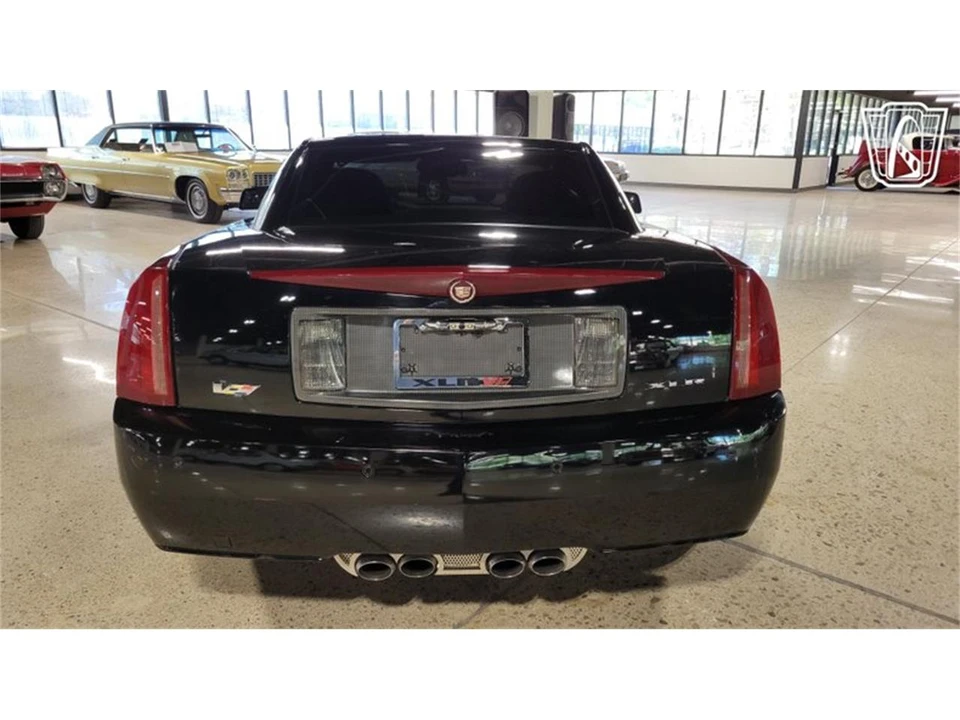 2008 Cadillac XLR-V - Image 15 of 31