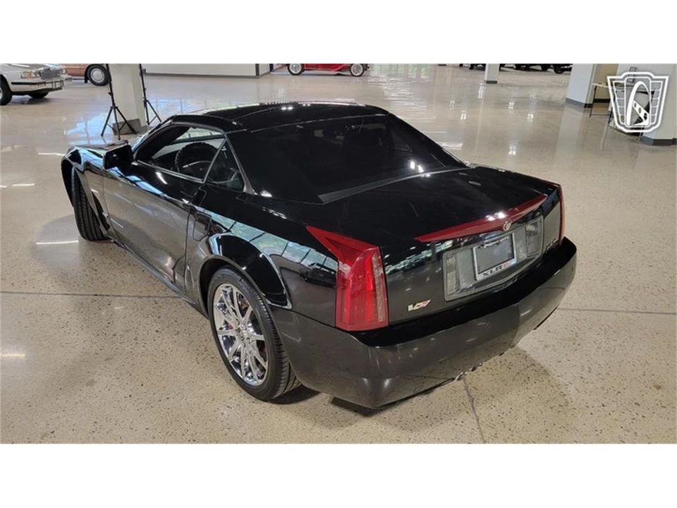 2008 Cadillac XLR-V - Image 13 of 31