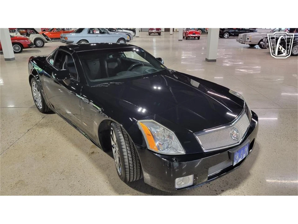2008 Cadillac XLR-V - Image 28 of 31