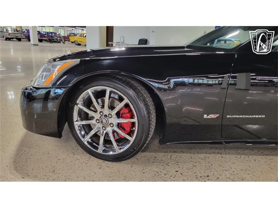 2008 Cadillac XLR-V - Image 8 of 31