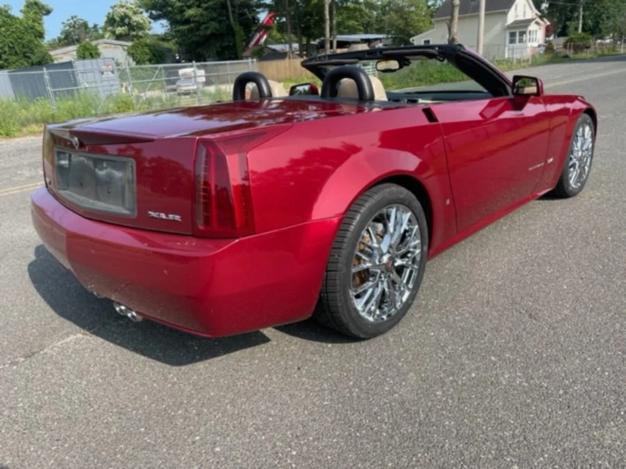 2008 Cadillac XLR-V - Image 10 of 29