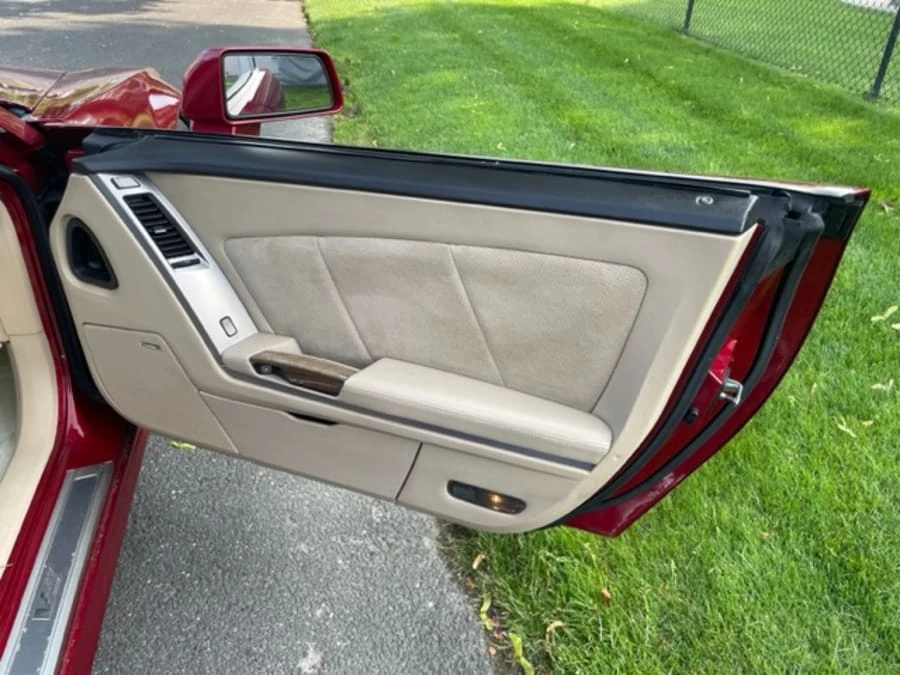 2008 Cadillac XLR-V - Image 21 of 29