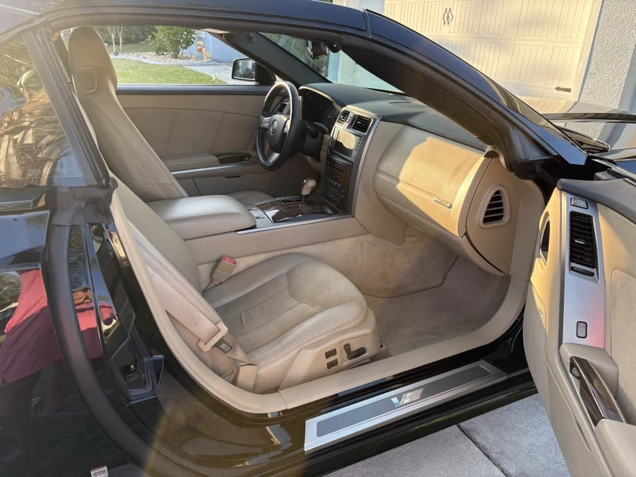 2008 Cadillac XLR-V - Image 13 of 14