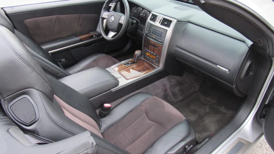 2008 Cadillac XLR-V - Image 5 of 10