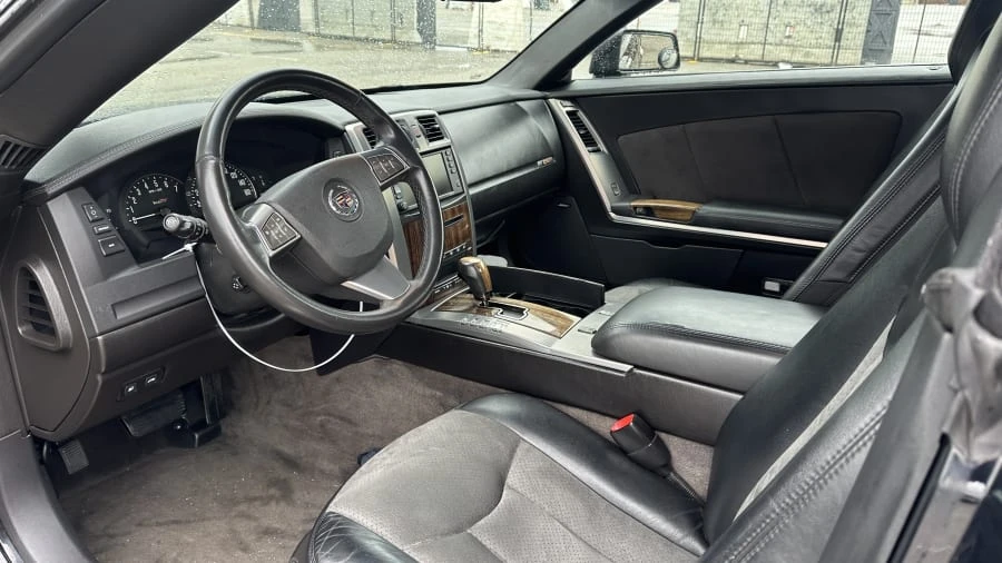2008 Cadillac XLR-V - Image 3 of 4