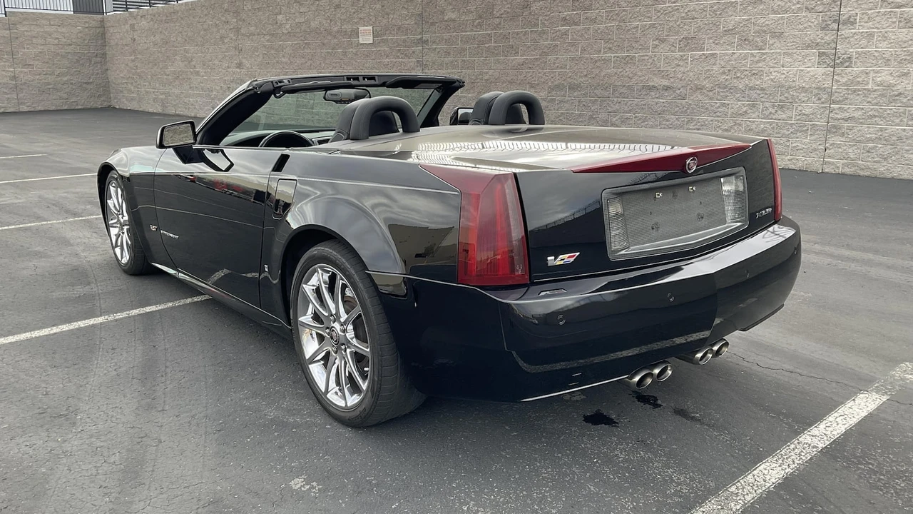 2008 Cadillac XLR-V - Image 3 of 12