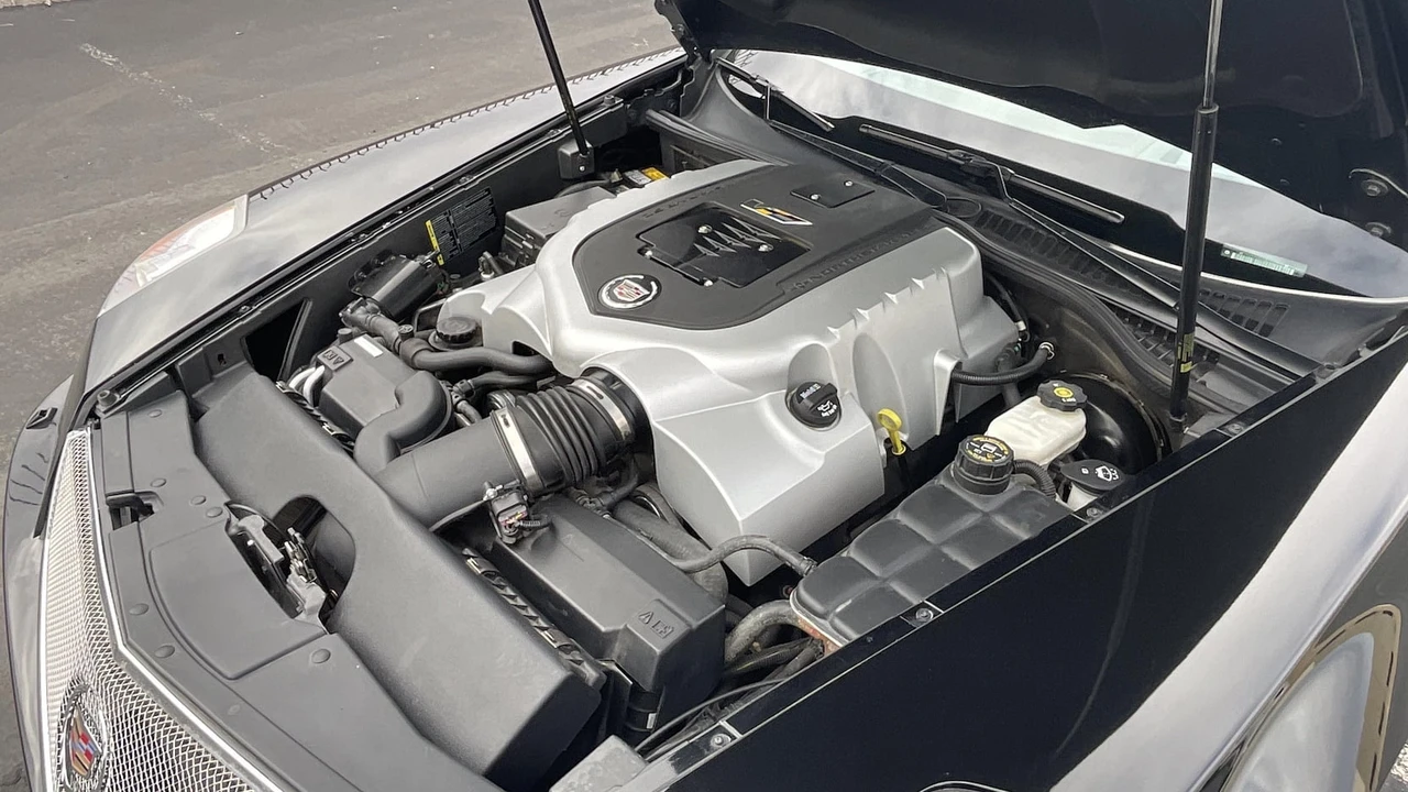 2008 Cadillac XLR-V - Image 5 of 12