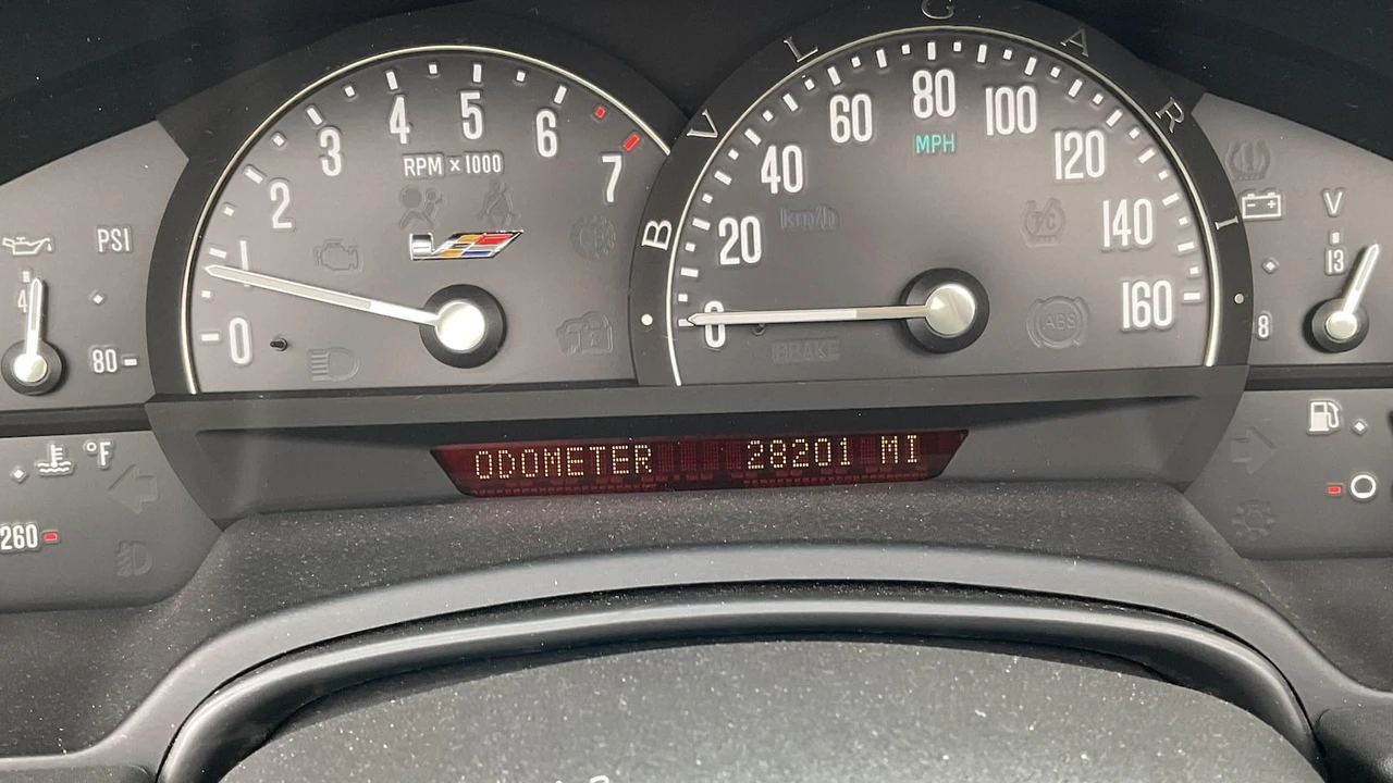 2008 Cadillac XLR-V - Image 9 of 12