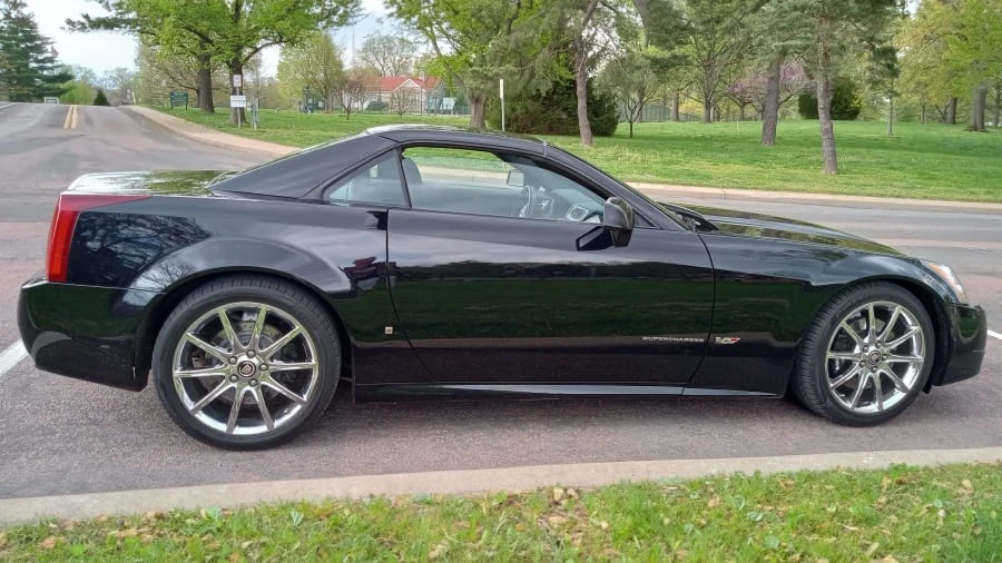2008 Cadillac XLR-V - Image 16 of 27