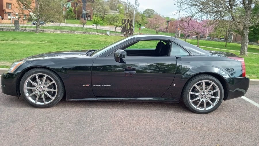 2008 Cadillac XLR-V - Image 17 of 27