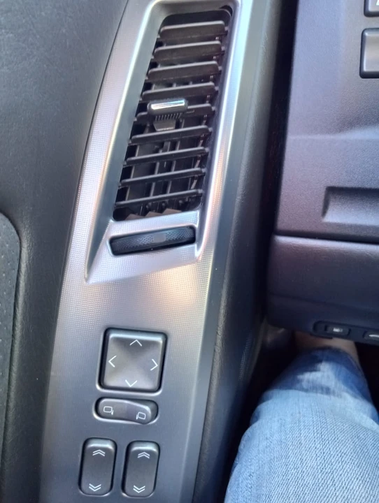 2008 Cadillac XLR-V - Image 20 of 27