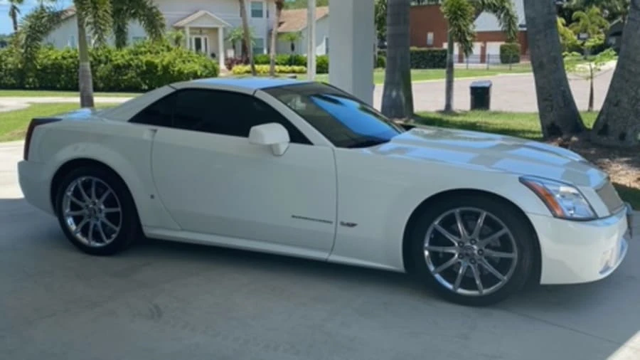 2008 Cadillac XLR-V - Image 8 of 12