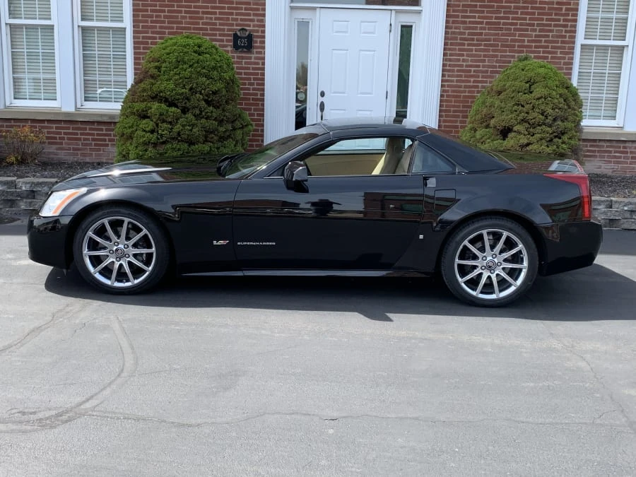 2008 Cadillac XLR-V - Image 9 of 10