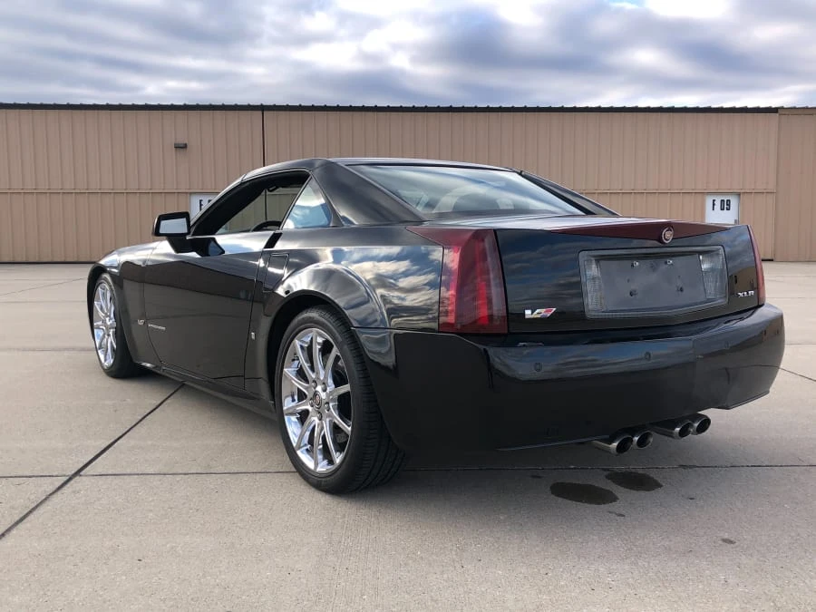 2008 Cadillac XLR-V - Image 2 of 9