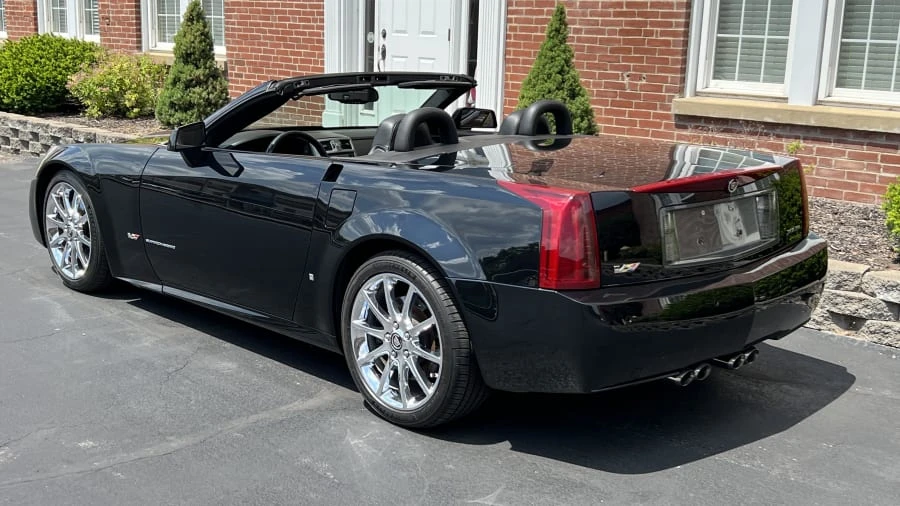 2008 Cadillac XLR-V - Image 3 of 12