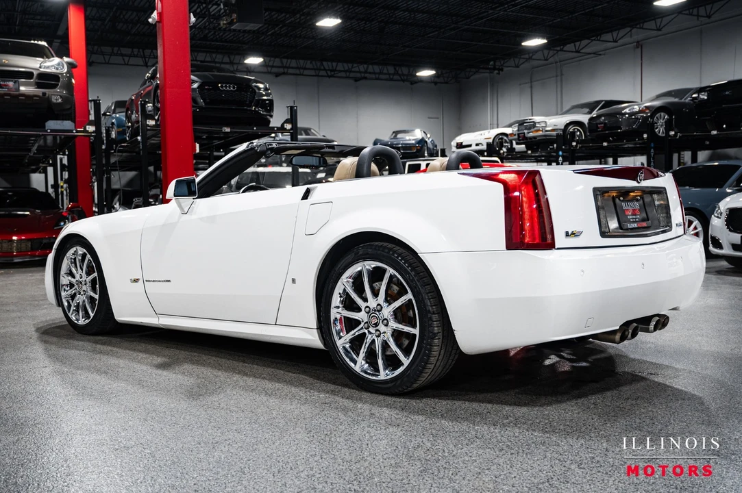 2008 Cadillac XLR-V - Image 3 of 21