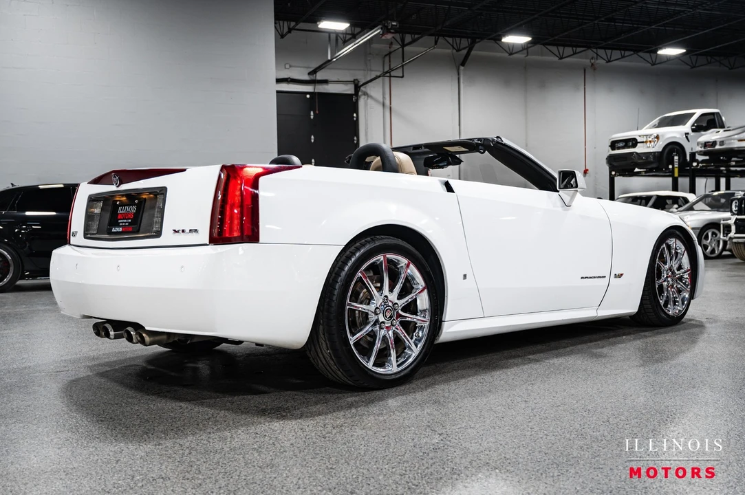 2008 Cadillac XLR-V - Image 5 of 21