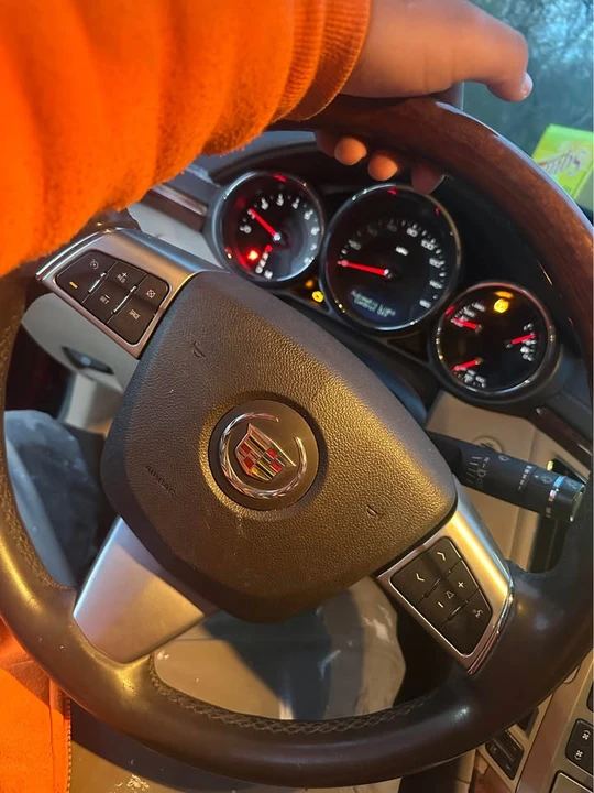 2008 Cadillac CTS 2nd Gen - Image 9 of 13