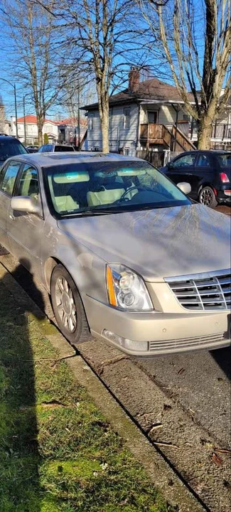 2008 Cadillac DTS - Image 2 of 7