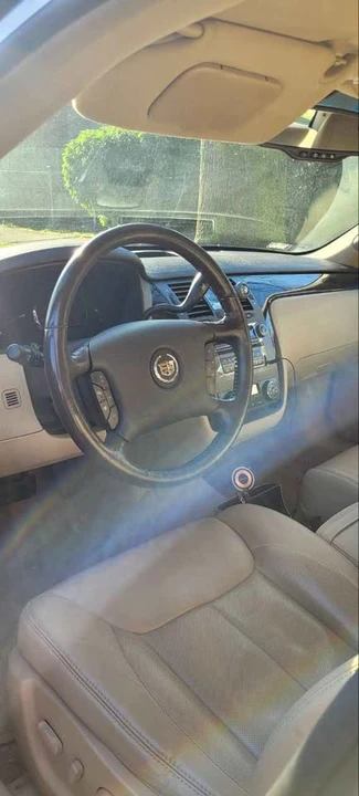 2008 Cadillac DTS - Image 6 of 7
