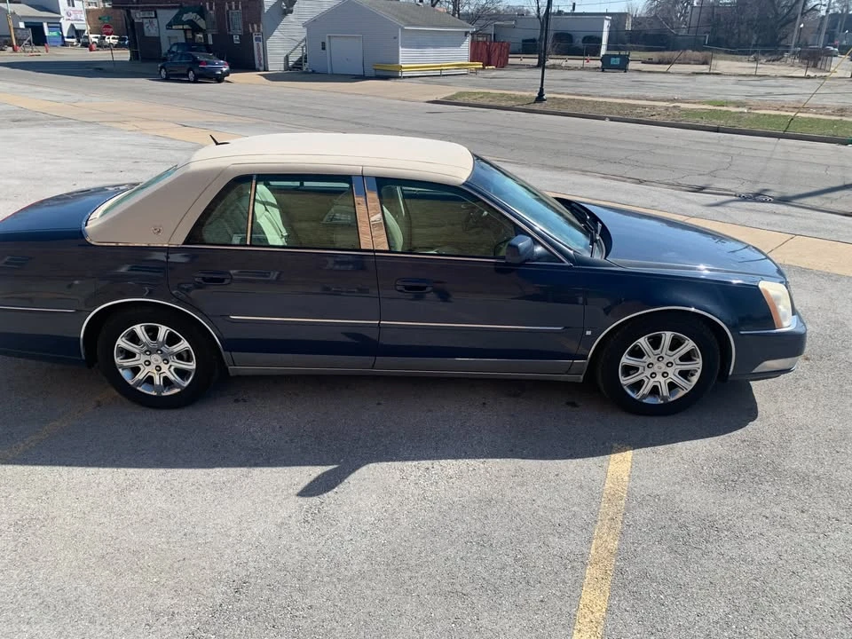 2008 Cadillac DTS - Image 6 of 16